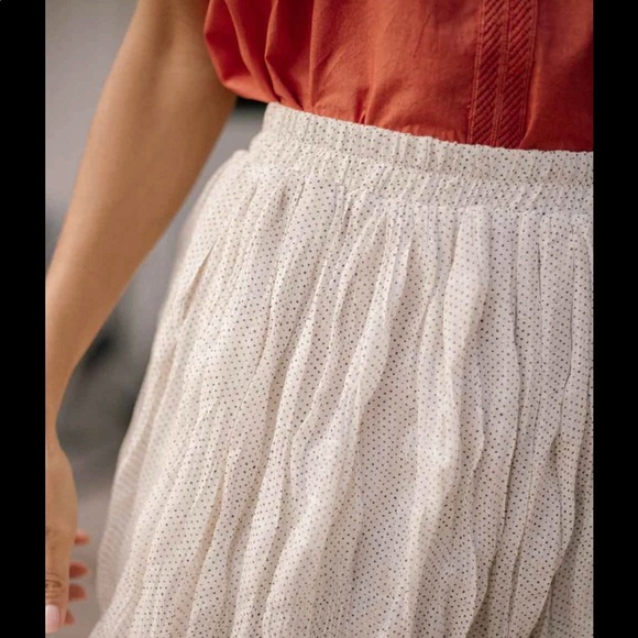 Bohme fully lined polka dot midi skirt. Size small. New without tag. - Picture 8 of 9